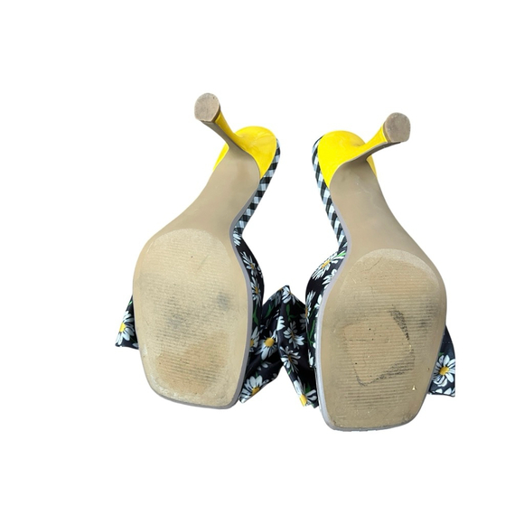 Women's Betsey Johnson Daisy Gingham Bow Heels Black White Yellow 8M - Picture 7 of 9